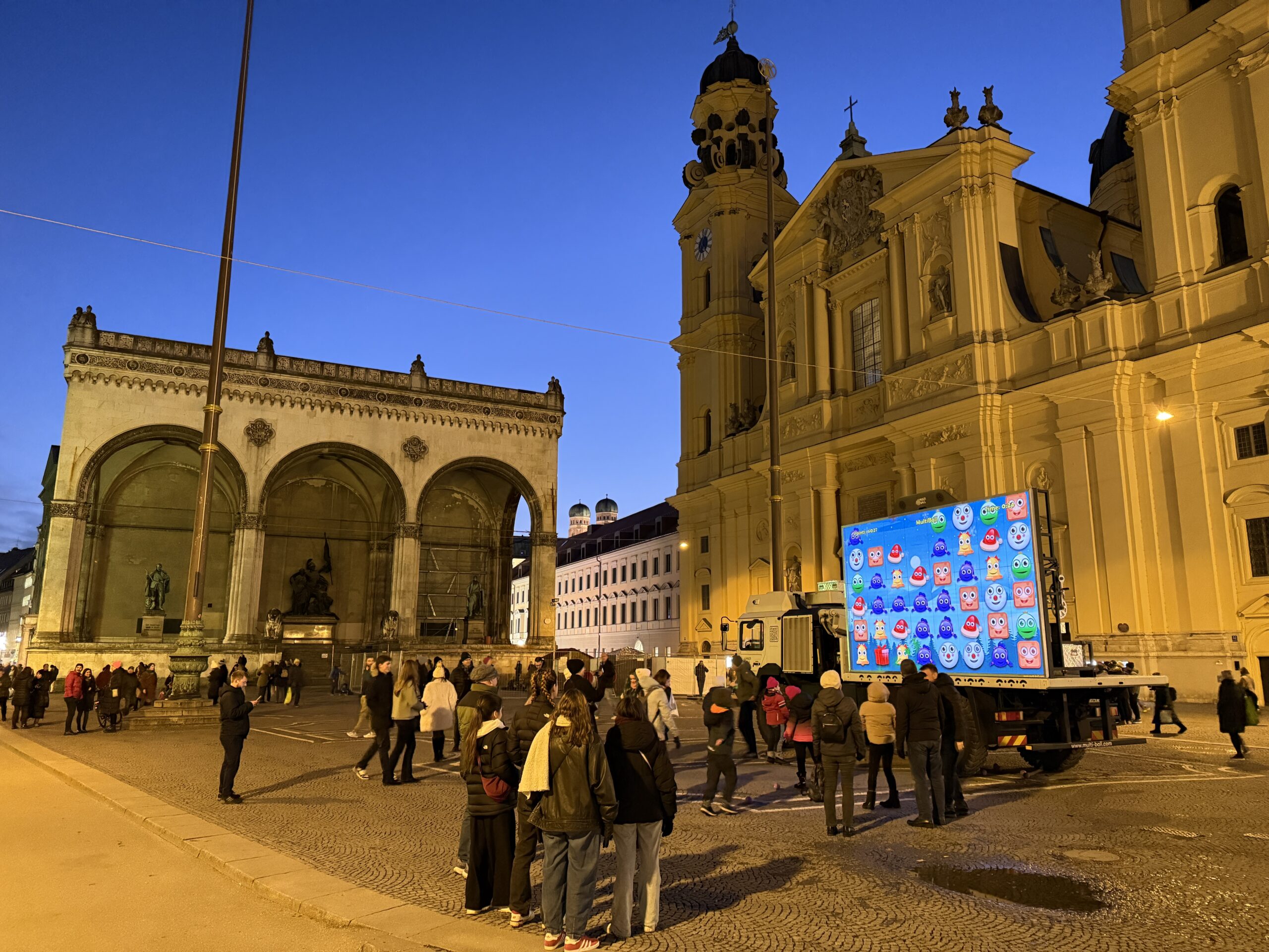 MultiBall Led Banner